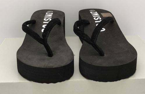 Casual Vakantie-Slippers mt 38, Vêtements | Femmes, Chaussures, Neuf, Sandales de bain, Noir, Enlèvement ou Envoi