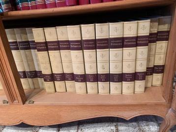 TE KOOP: 3 prachtige reeksen encyclopedieën  - zo goed als n disponible aux enchères