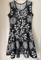 A-lijn jurk Geometrische bloemenprints retrostijl xs/s, Kleding | Dames, Ophalen of Verzenden