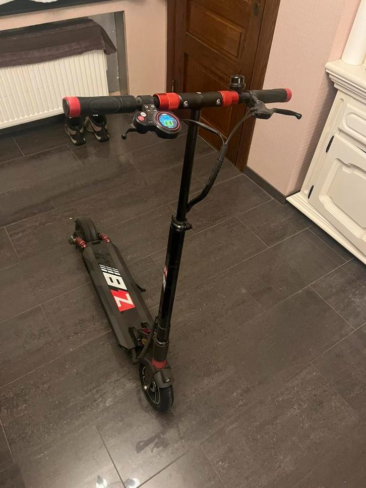 Elektrische step zero 8, Fietsen en Brommers, Steps, Gebruikt, Elektrische step (E-scooter), Ophalen