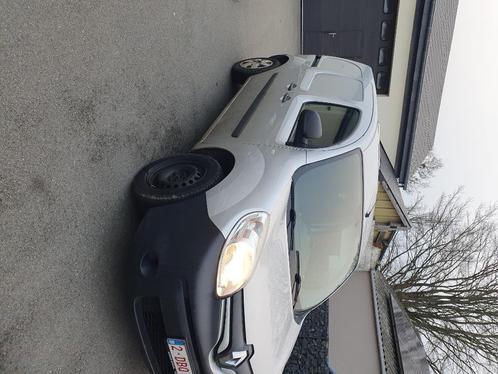 Renault kangoo utilitaire 2017, Auto's, Bestelwagens en Lichte vracht, Particulier, Renault, Diesel, Euro 5, 4 deurs, Handgeschakeld