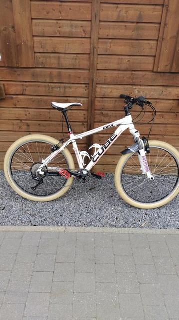 Cube AIM. Maat 16. 1x11speed beschikbaar voor biedingen