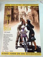 LA VITA E BELA  filmposter   70-100 cm, Verzamelen, Posters, Ophalen of Verzenden
