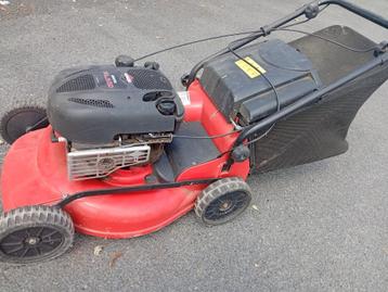 Grasmaaier briggs and Stratton XL S50 zelf trekker  beschikbaar voor biedingen