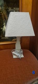 Lampe de table avec abat-jour, Maison & Meubles, Lampes | Lampes de table, Utilisé, Enlèvement ou Envoi