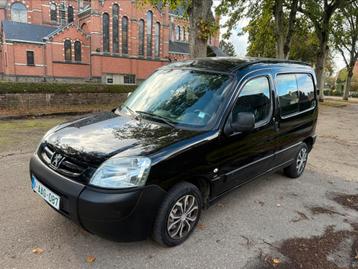 Peugeot partner 1.6hdi lichtevracht volledig onderhoudsboek beschikbaar voor biedingen