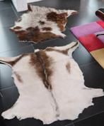 Deux peaux de chèvre (années 90), Maison & Meubles, 50 à 100 cm, 50 à 100 cm, Enlèvement, Utilisé
