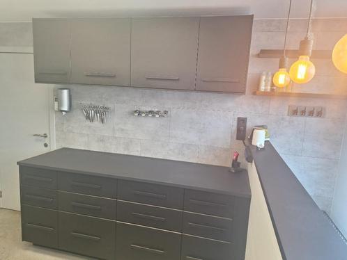 Keukenkast, weg wegens verhuis, Huis en Inrichting, Keuken | Complete keukens, Zo goed als nieuw, Enkelwandige keuken, Zwart, Hout