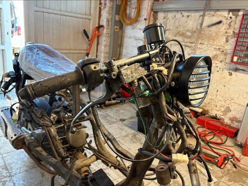 Scooter cafe racer project, Fietsen en Brommers, Brommers | Overige merken, Ophalen