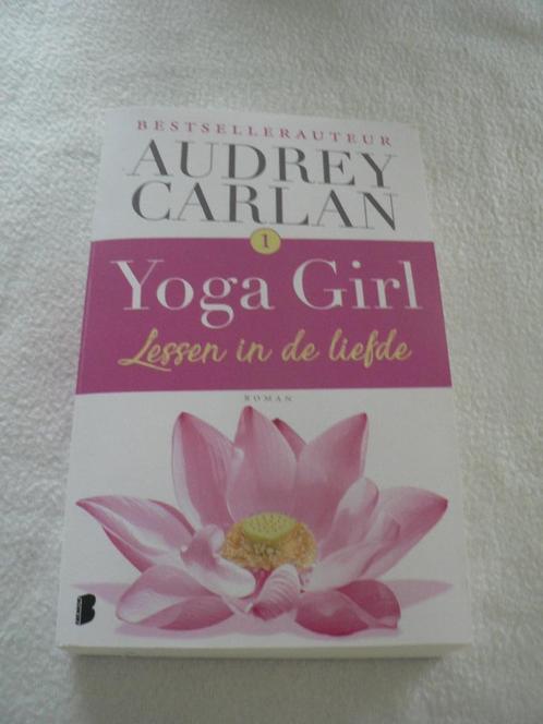 Yoga Girl Audrey Carlan 2016, Livres, Romans, Comme neuf, Enlèvement ou Envoi