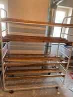 Oude antieke retro broodrek, Ophalen