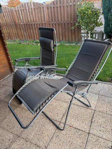 2 LUXE LIGSTOELEN LICHT GEWICHT beschikbaar voor biedingen