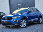 Volkswagen T-Roc 1.5 TSI * LED * virtual cockpit *, Auto's, 1330 kg, 4 cilinders, Blauw, Bedrijf