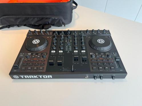 Traktor Kontrol S4 DJ controler met flight case rugzak, Muziek en Instrumenten, Dj-sets en Draaitafels, Zo goed als nieuw, Dj-set