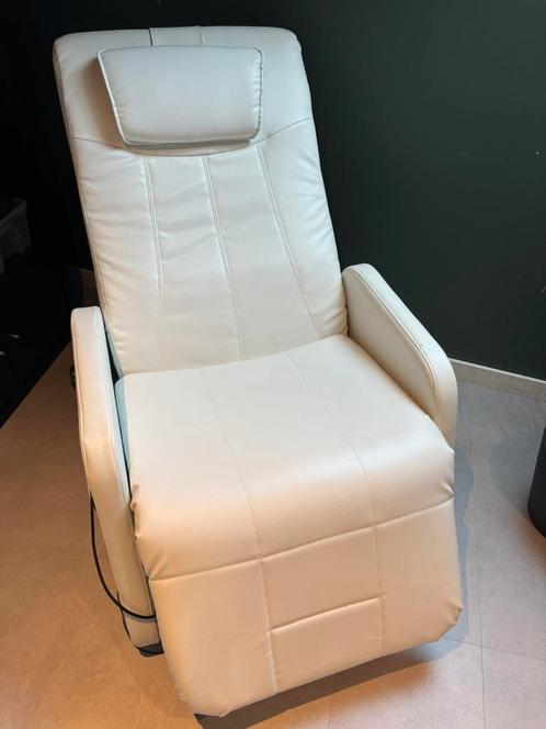 Massagezetel VidaXL in kunstleder, Huis en Inrichting, Zetels | Zetels en Chaises Longues, Gebruikt, Ophalen