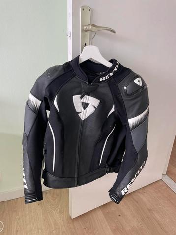 Motorjas vrouwen beschikbaar voor biedingen