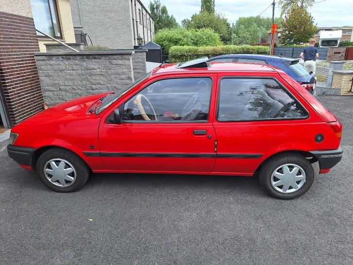 Ford Fiesta CL met open dak (in prachtstaat), Auto's, Ford, Particulier, Fiësta, Open dak, Benzine, Stadsauto, Handgeschakeld