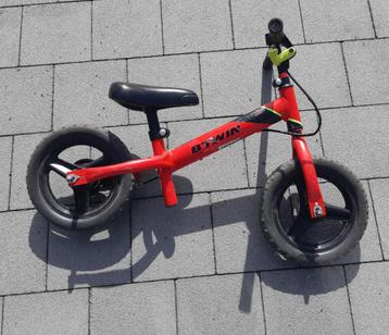 Loopfiets 2 tot 4 jaar + draagriem beschikbaar voor biedingen