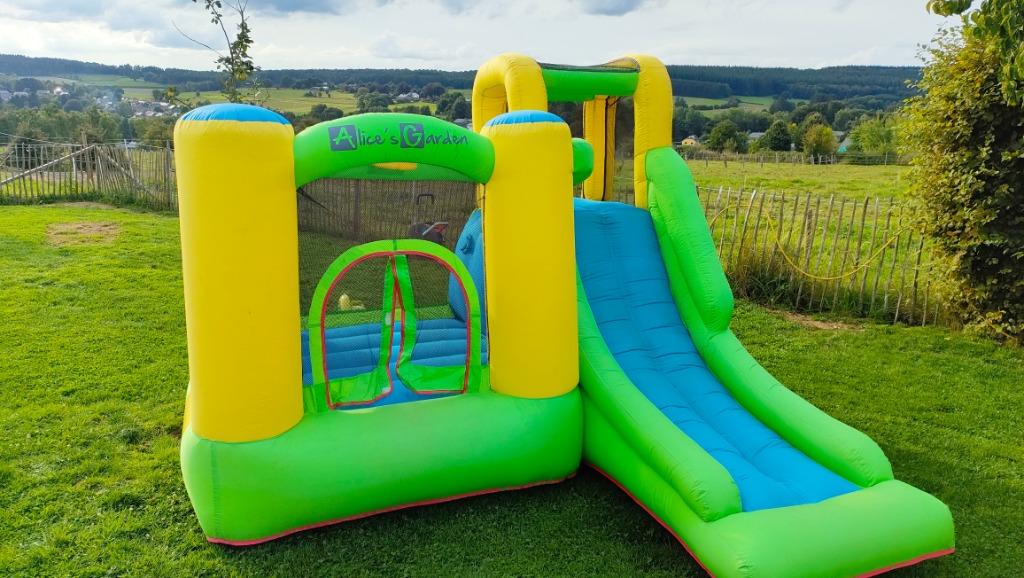 Petit château gonflable, Enfants & Bébés, Jouets | Extérieur | Coussins gonflables, Utilisé, Enlèvement