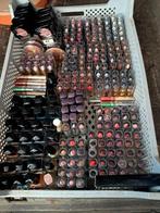Lot de maquillage à vendre 550 pièce neuf, Bijoux, Sacs & Beauté, Enlèvement ou Envoi, Comme neuf, Maquillage