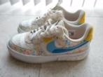 Nike retro sneakers M 37,5, Kleding | Dames, Schoenen, Nike, Ophalen of Verzenden, Zo goed als nieuw, Sneakers