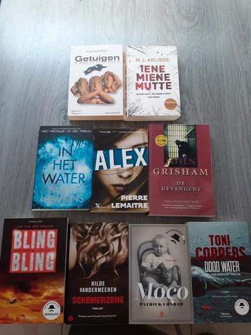 Boeken. beschikbaar voor biedingen