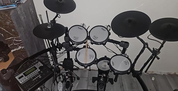 Roland TD12 drumkit, Muziek en Instrumenten, Drumcomputers, Ophalen