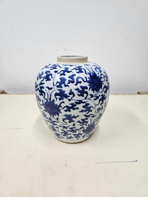 Chinese Authentic antique Pot, Antiek en Kunst, Antiek | Porselein, Ophalen of Verzenden