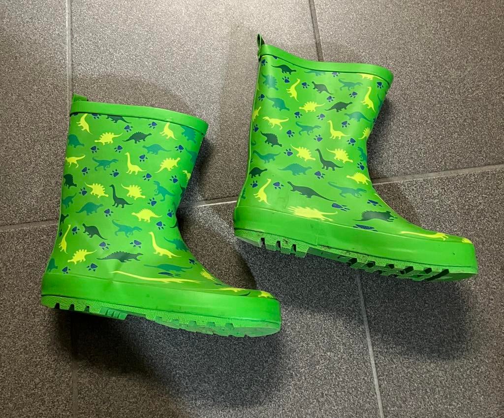 regenlaarzen dinosaurus maat 35 nieuwstaat, Kinderen en Baby's, Ophalen of Verzenden, Zo goed als nieuw