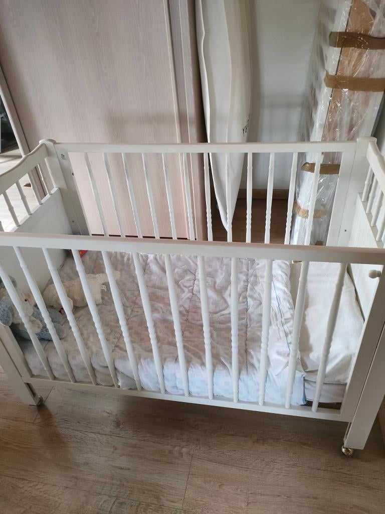 kinderbedje + matras + aerosleep beschermer, Kinderen en Baby's, Ophalen, Zo goed als nieuw, 140 tot 160 cm, Matras