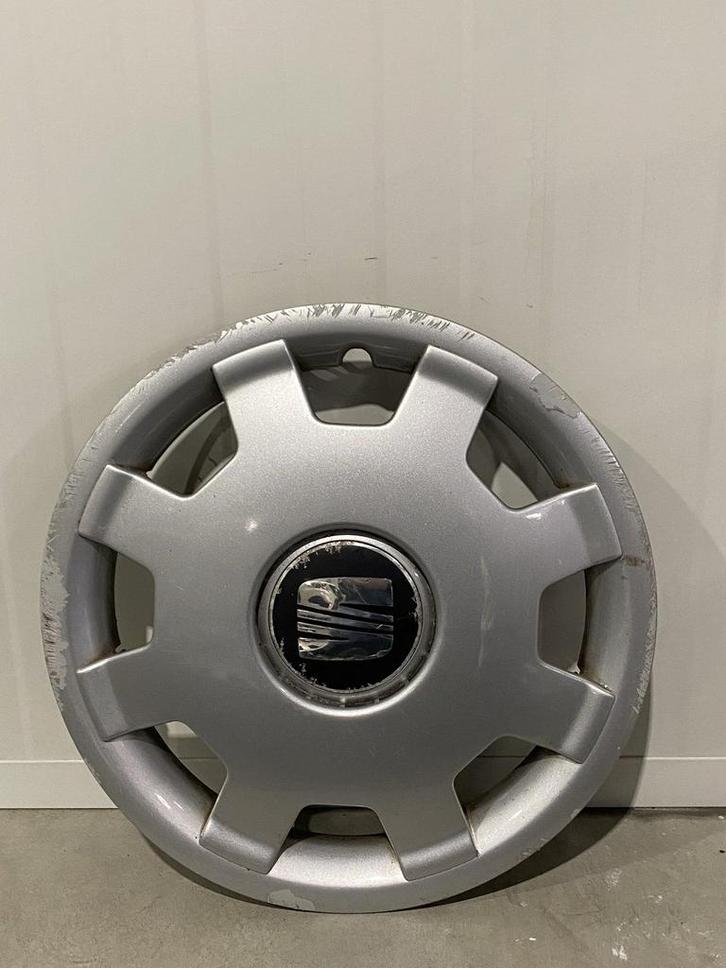 Wieldop Seat Arosa | 13 Inch | 6H0601147A | Beschadigd, Auto diversen, Wieldoppen, Gebruikt, Ophalen of Verzenden