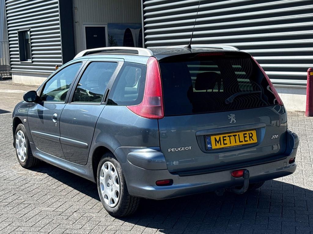 Peugeot 206 SW 1.4 Air-line 3, airco, trekhaak, Argent ou Gris, Achat, Entreprise, 5 portes