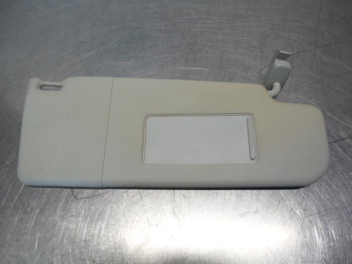 Zonneklep van een Volkswagen Polo (Polo 01-), Auto-onderdelen, Interieur en Bekleding, Volkswagen, Gebruikt, Ophalen of Verzenden