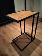 Industrieel bijzet tafeltje, Huis en Inrichting, Woonaccessoires | Zuilen en Pilaren, Ophalen