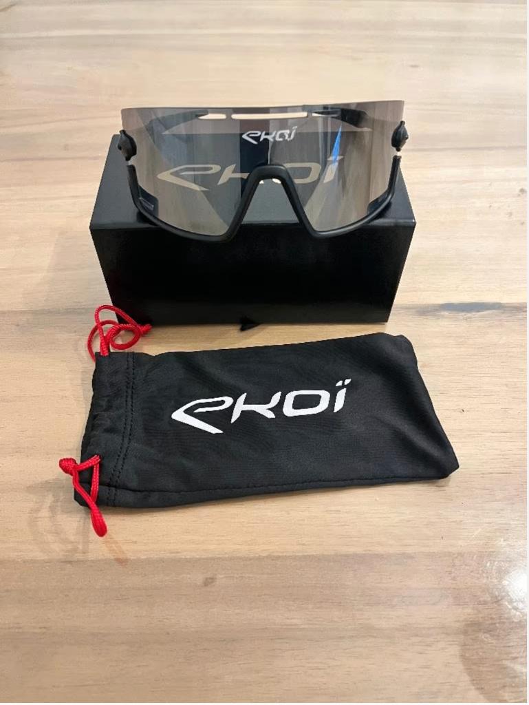 Lunettes EKOI PERSOEVO8 Black Mirror Cat3, Autres marques, Enlèvement ou Envoi, Comme neuf, Lunettes