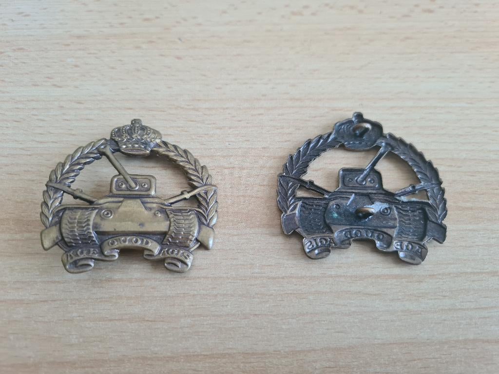 Mutsinsigne bataljon zware tanks - brons, Ophalen of Verzenden, Landmacht, Embleem of Badge