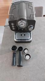 Koffiezetapparaat voor gemalen bonen, Elektronische apparatuur, Ophalen, Gebruikt, Gemalen koffie, Afneembaar waterreservoir
