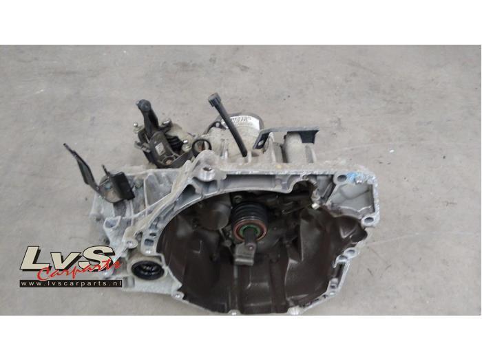Boîte de vitesse d'un Nissan Micra, Autos : Pièces & Accessoires, Transmission & Accessoires, Nissan, Utilisé, 3 mois de garantie
