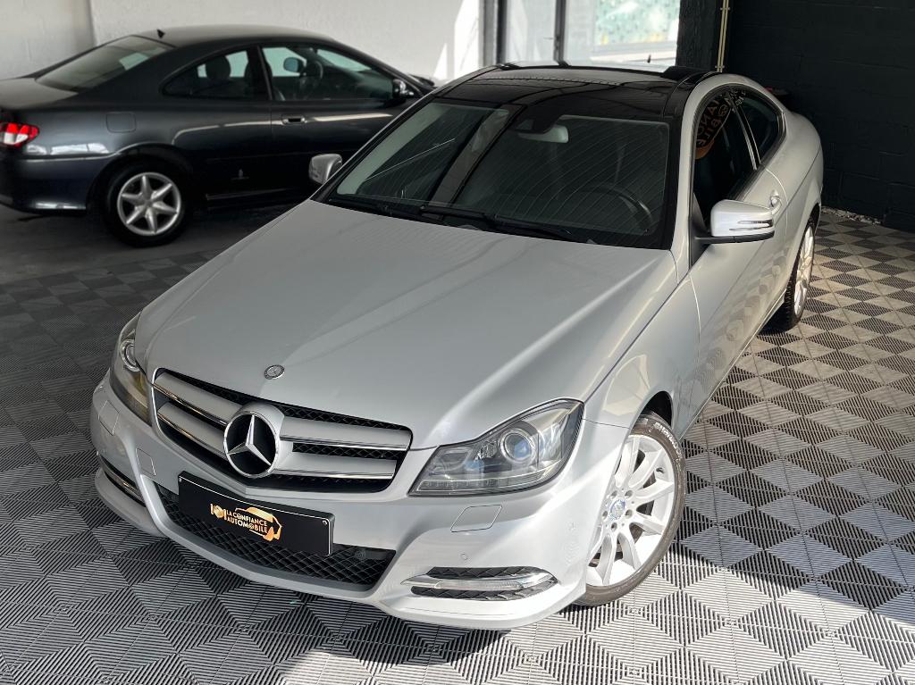Mercedes-Benz C220 CDI Coupé Automaat 12 maanden garantie, Auto's, Automaat, Achterwielaandrijving, Zwart, 4 cilinders