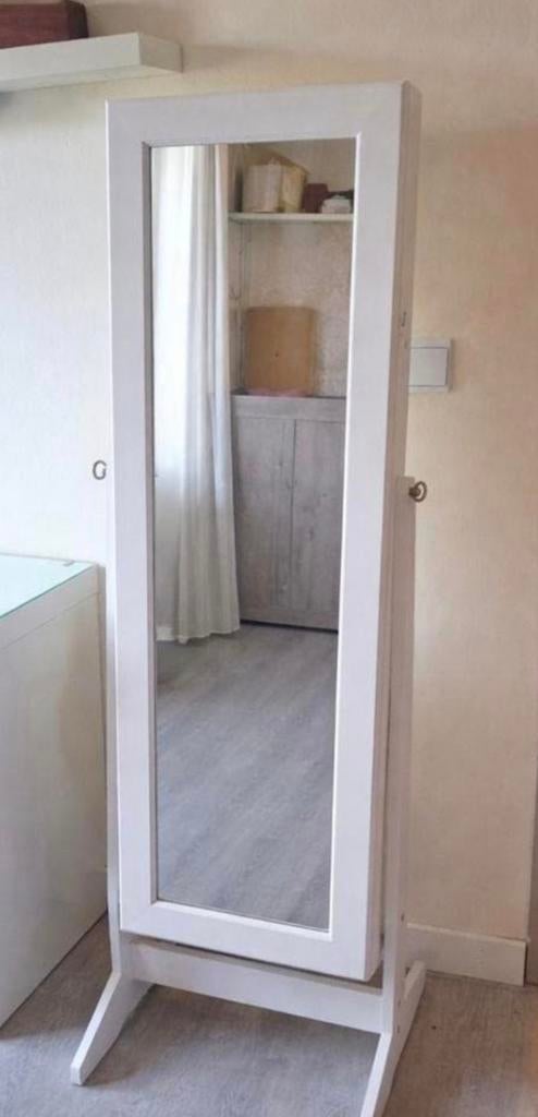 Mooie en praktische sieradenkast, Huis en Inrichting, Ophalen