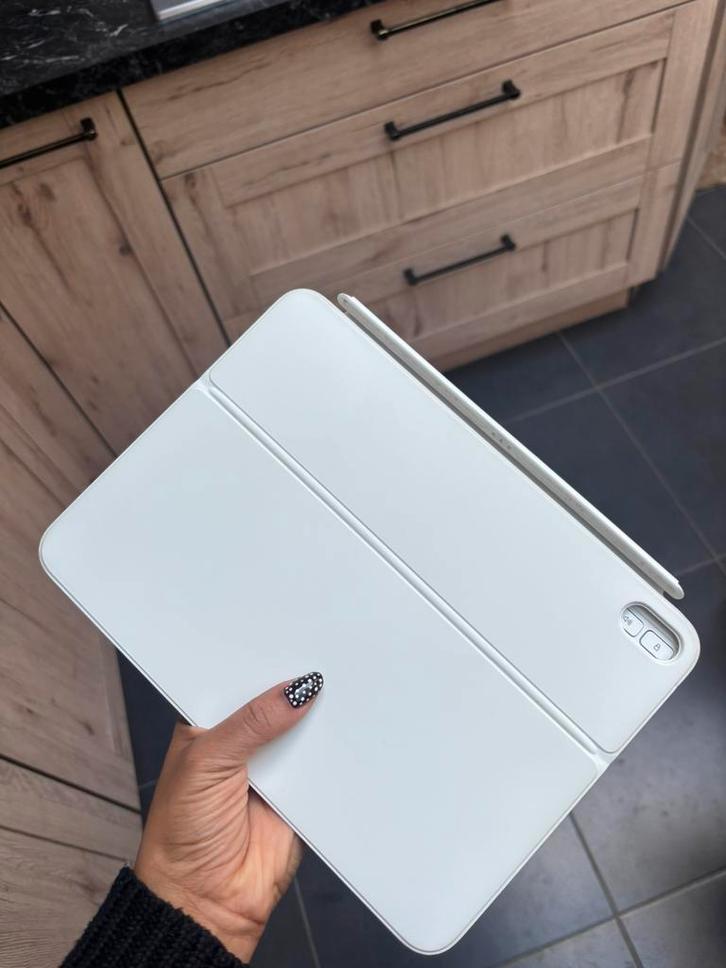 Te koop Apple Magic Keyboard Folio Ipad 10th Azerty, Informatique & Logiciels, Claviers, Utilisé, Azerty, Enlèvement