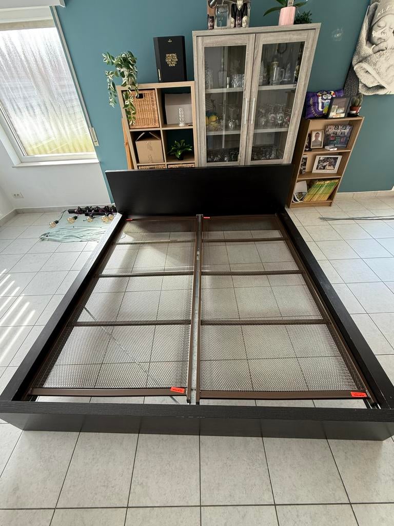 Bed frame ikea 180x200cm + lattenbodems, Huis en Inrichting, Slaapkamer | Bedden, Ophalen, Gebruikt, Zwart, Tweepersoons