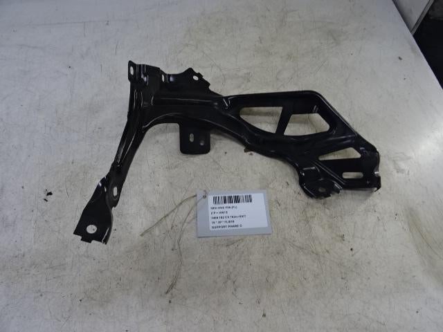 KOPLAMP HOUDER RECHTS Mini Mini (F56) (01-2013/10-2017), Auto-onderdelen, Verlichting, Gebruikt, Mevr. I. Hauben, Mini, Rue de l'Espoir 34 34
4030  GRIVEGNÉE, BE