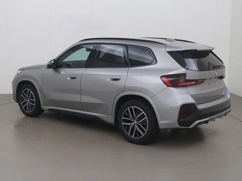 BMW X1 1.5ia sdrive18 136 AT, Auto's, BMW, https://public.car-pass.be/vhr/f4b06949-a6ae-48b4-8d6f-5090fca5a994, Gebruikt, Zwart