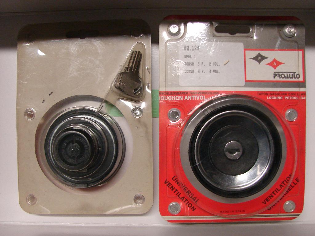 OPEL CORSA 5 & 3 PORTES 1982- 93 OLDTIMERS Bouchon réservoir, Enlèvement