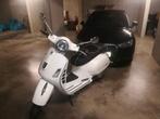 Piaggio vespa gts 125, Vélos & Vélomoteurs, Scooters | Piaggio, Enlèvement, Comme neuf