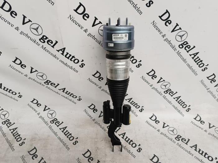 Amortisseur avant droit d'un Mercedes GLC-Klasse, Autos : Pièces & Accessoires, Suspension & Châssis, Mercedes-Benz, Neuf, 3 mois de garantie