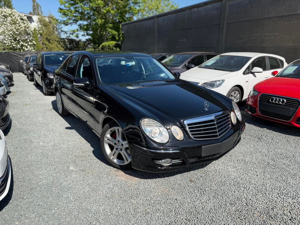 Mercedes-benz E200 Kompressor essence boîte automatique, Autos, Mercedes-Benz, Achat, Entreprise, Noir, Automatique