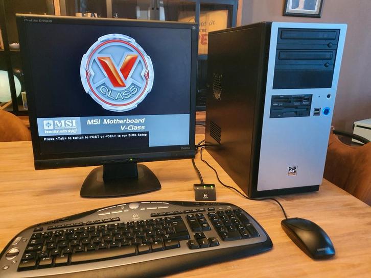 Amd64 setup Msi V2, Computers en Software, Vintage Computers, Ophalen