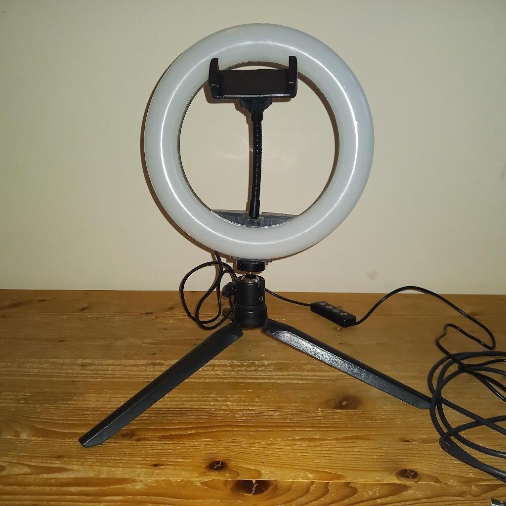 Streaminglamp (ringlamp) te koop, TV, Hi-fi & Vidéo, Accessoires de télévision, Enlèvement ou Envoi, Comme neuf